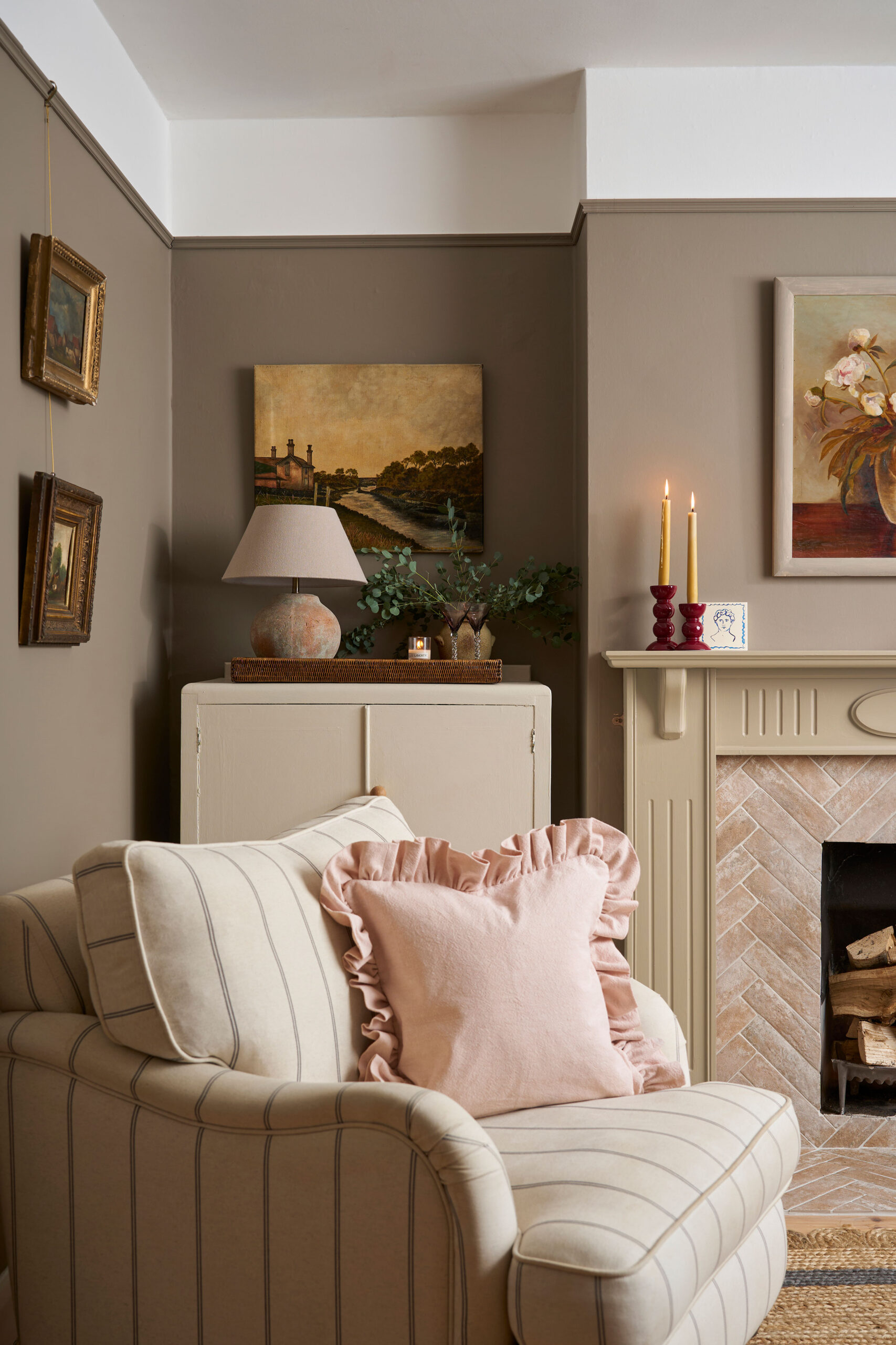 French Linen Wall Paint used in a lounge