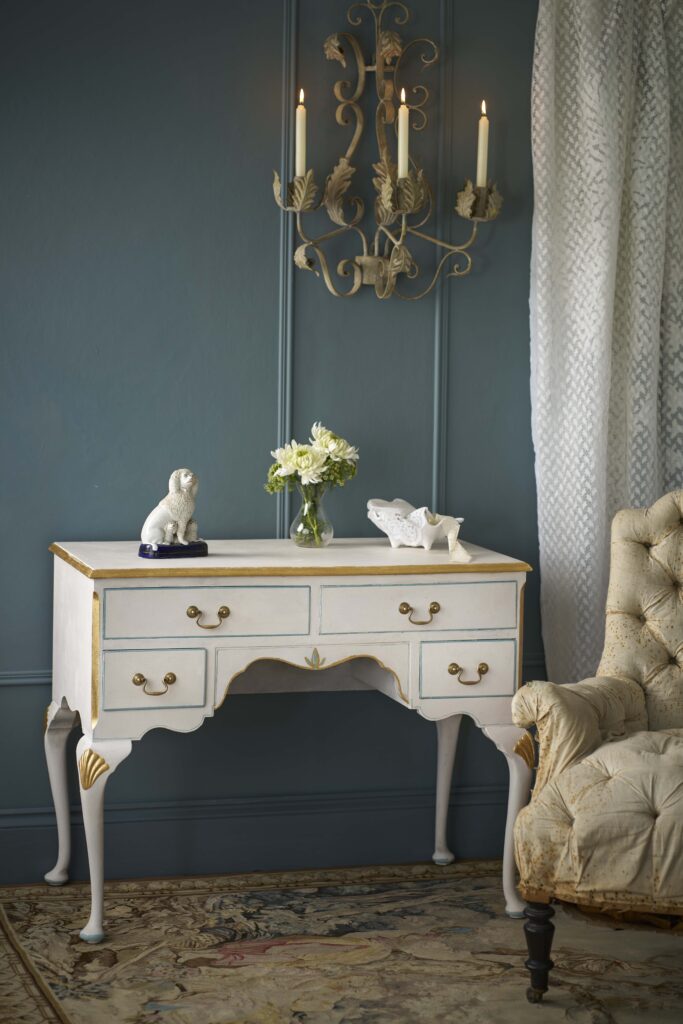 Rococco chalk paint used on a dressing table