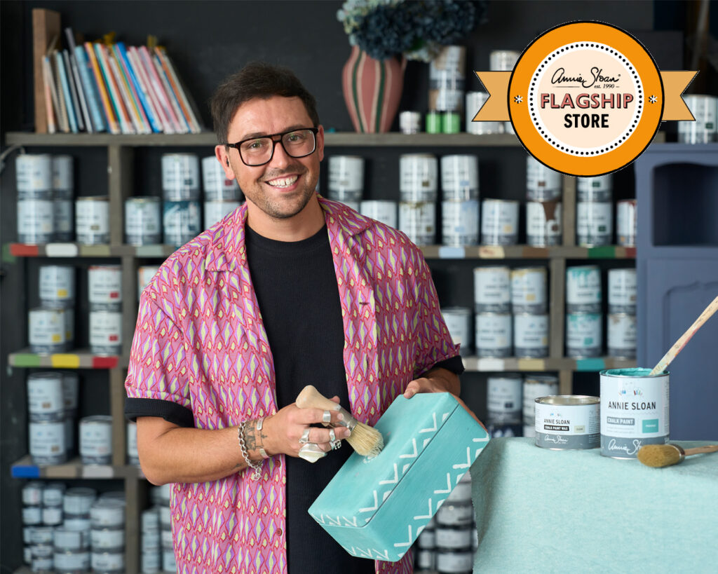 Tristan, Doghead Design, Flagship Store