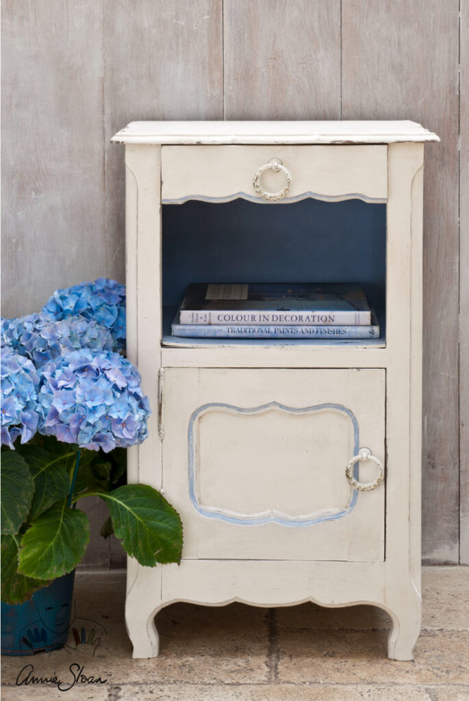 Annie Sloan - Original Chalk Paint Cabinet