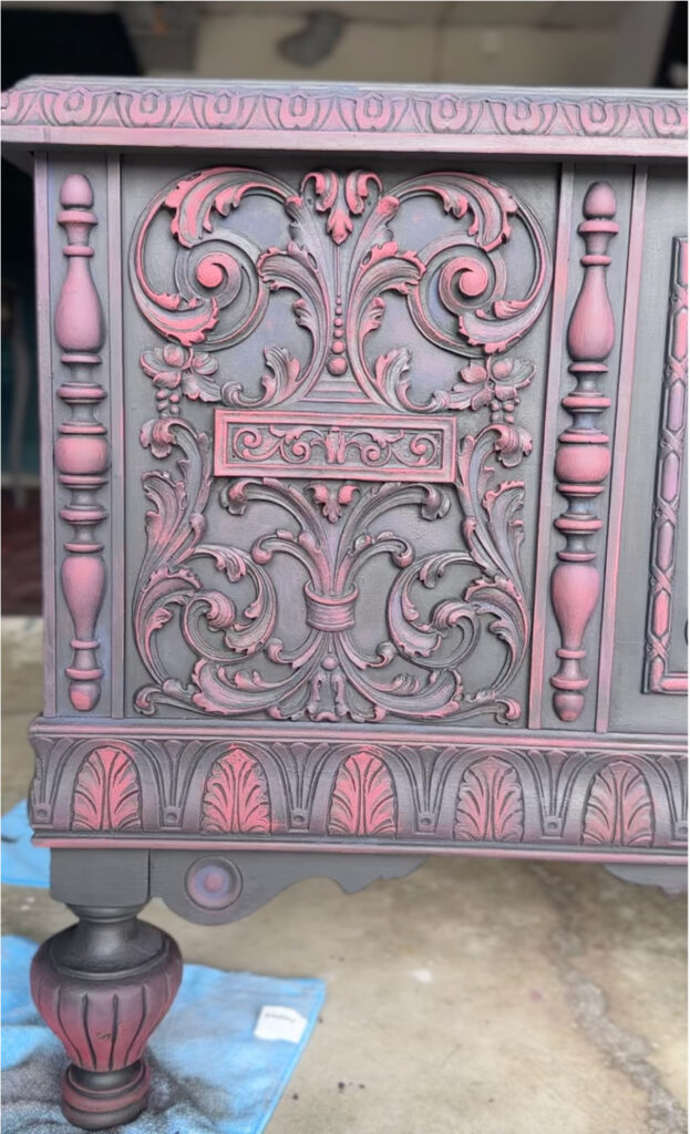 Annie Sloan - Nina Sainato - @hantemyhome - Enchanting Chest - Lenore